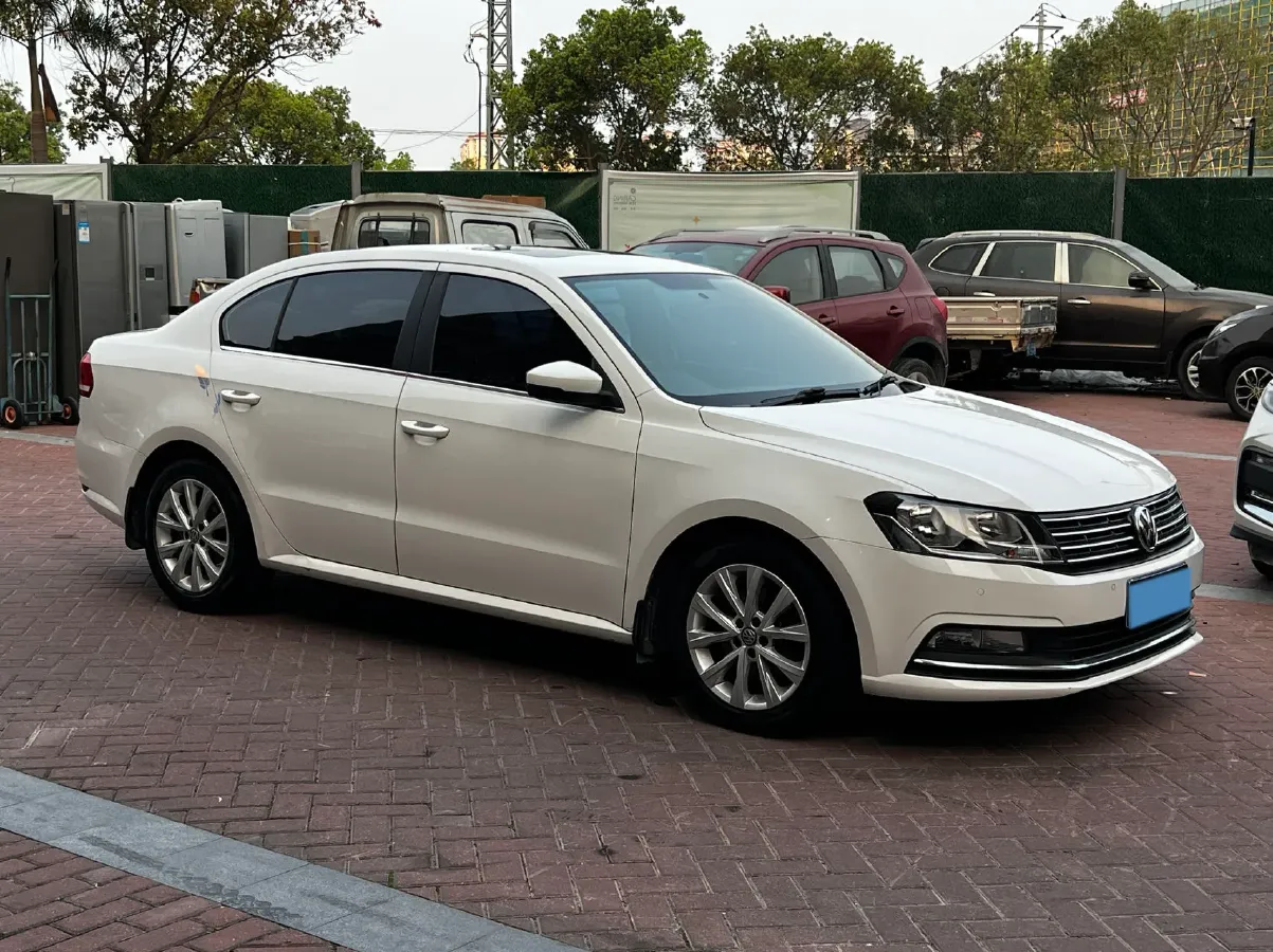 2017 Volkswagen Lavida 1.4T 131HP L4 7DCT,autocango,china used car exporter,china ev exporter,chinese used car exporter,chinese used ev exporter