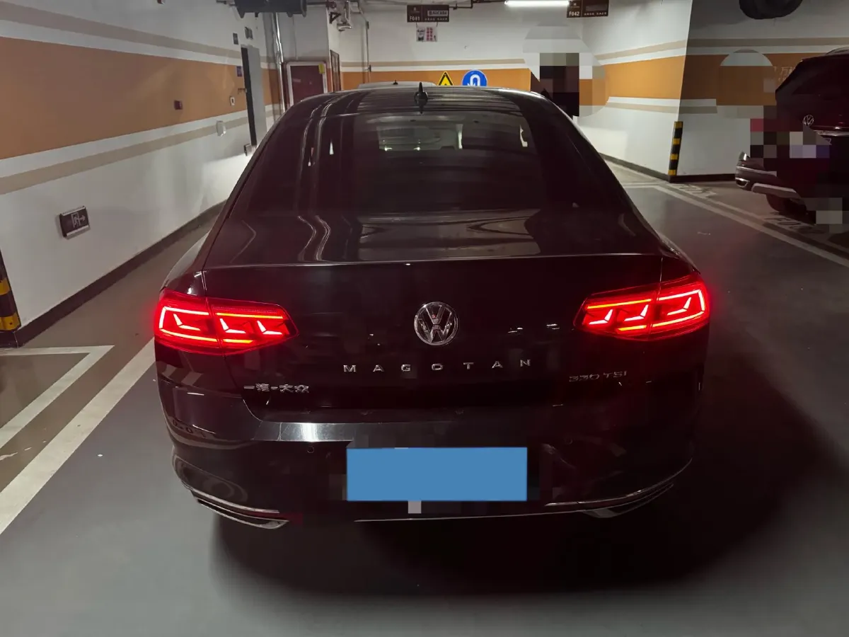 2020 Volkswagen Magotan 2.0T 186HP L4 7DCT,autocango,china used car exporter,china ev exporter,chinese used car exporter,chinese used ev exporter