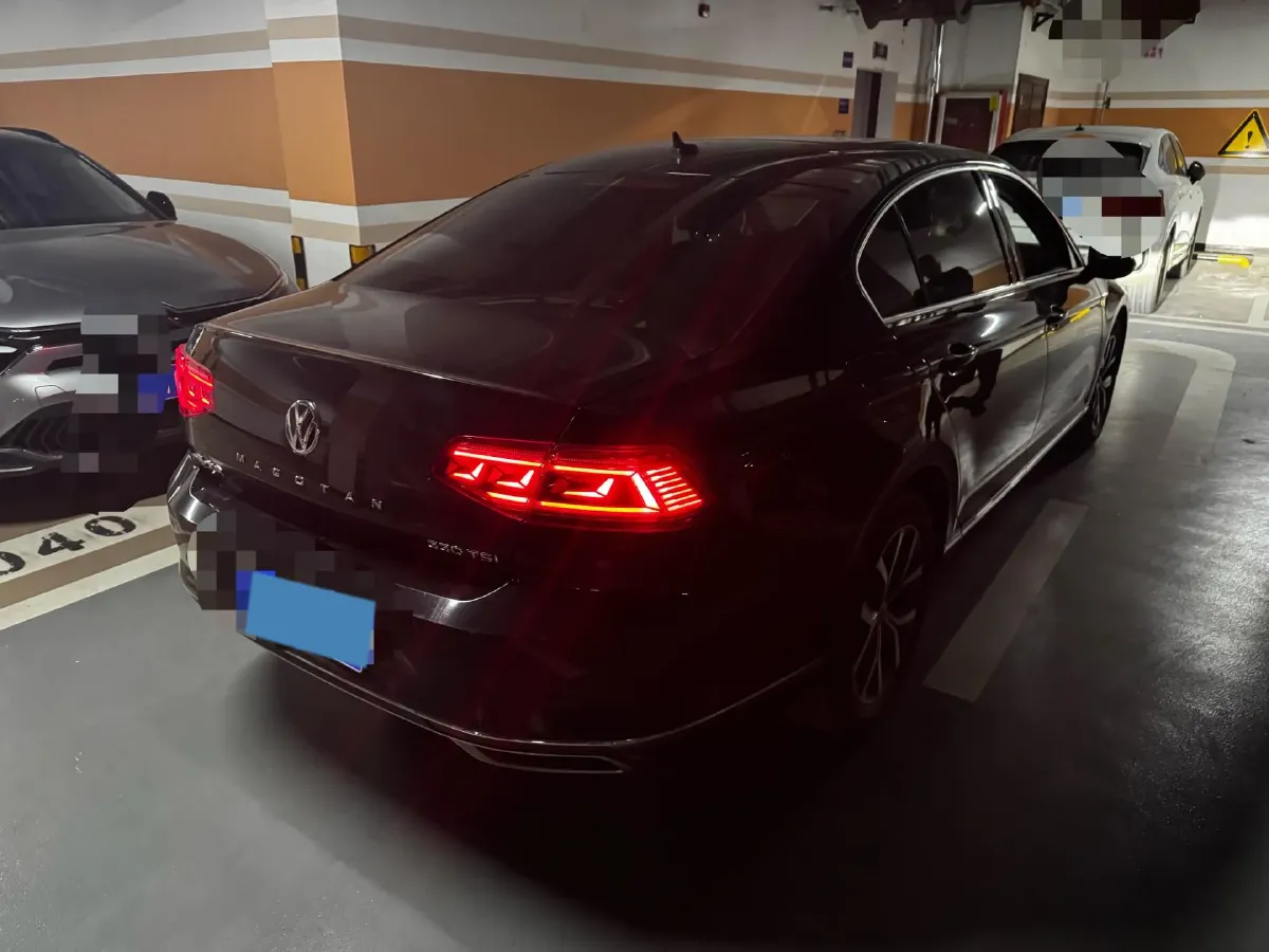 2020 Volkswagen Magotan 2.0T 186HP L4 7DCT,autocango,china used car exporter,china ev exporter,chinese used car exporter,chinese used ev exporter