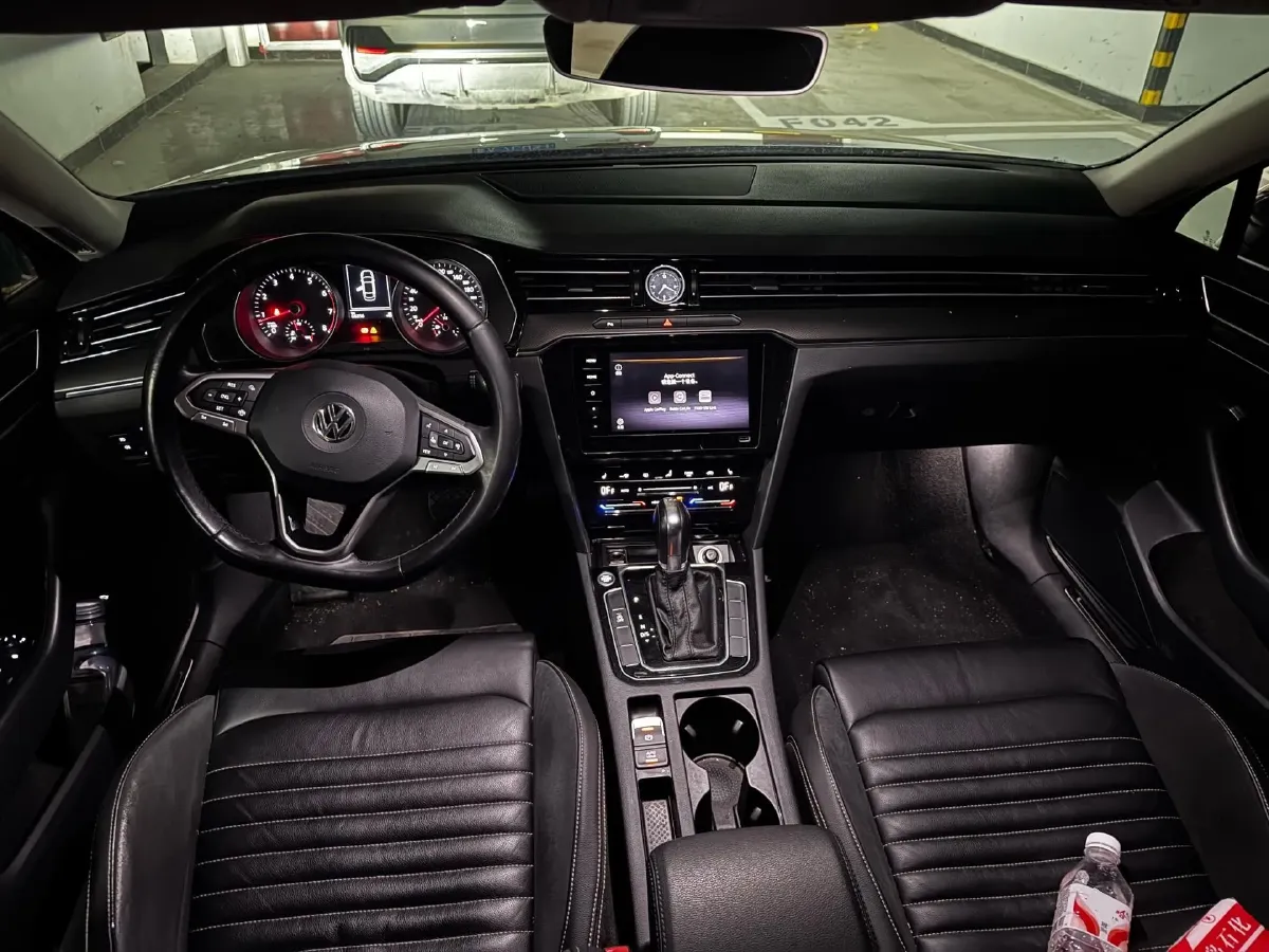 2020 Volkswagen Magotan 2.0T 186HP L4 7DCT,autocango,china used car exporter,china ev exporter,chinese used car exporter,chinese used ev exporter