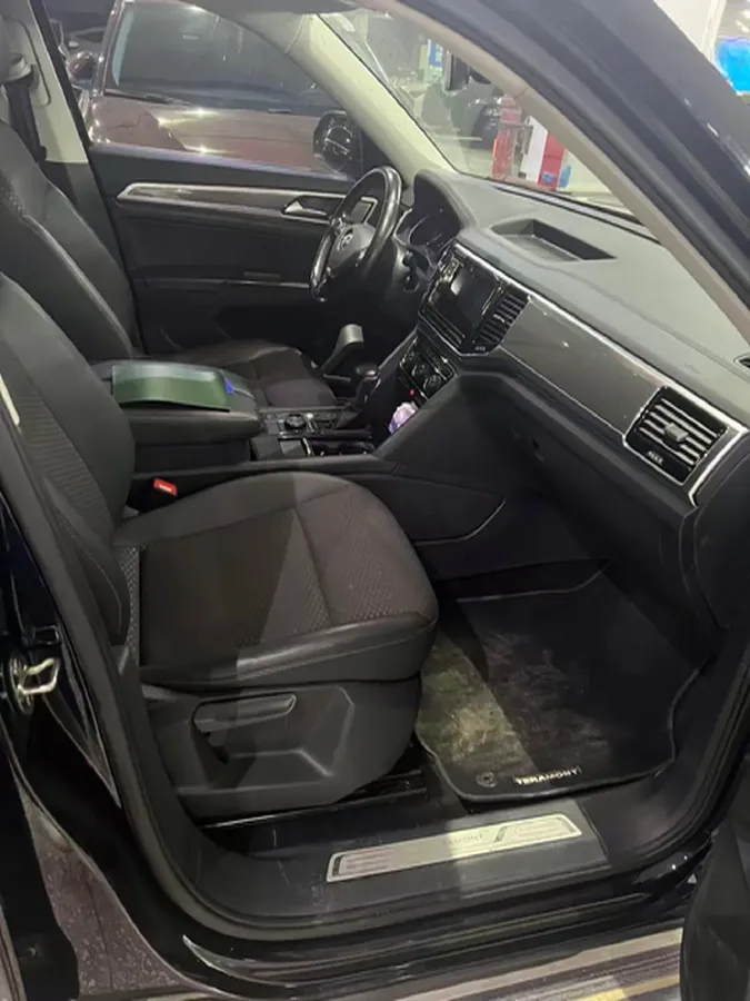 2019 Volkswagen Teramont 2.0T 220HP L4 7DCT,autocango,china used car exporter,china ev exporter,chinese used car exporter,chinese used ev exporter