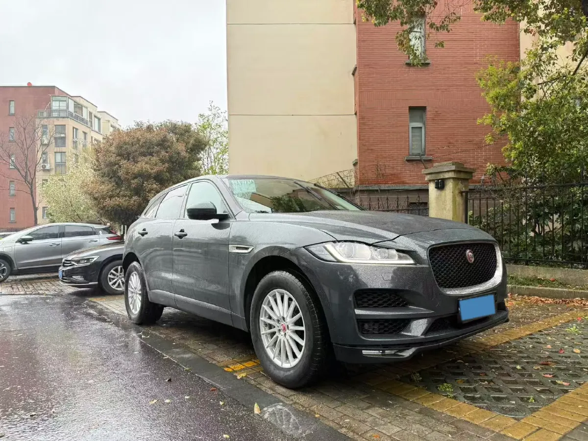 2018 Jaguar F-PACE 2.0T 250HP L4 8AT,autocango,china used car exporter,china ev exporter,chinese used car exporter,chinese used ev exporter