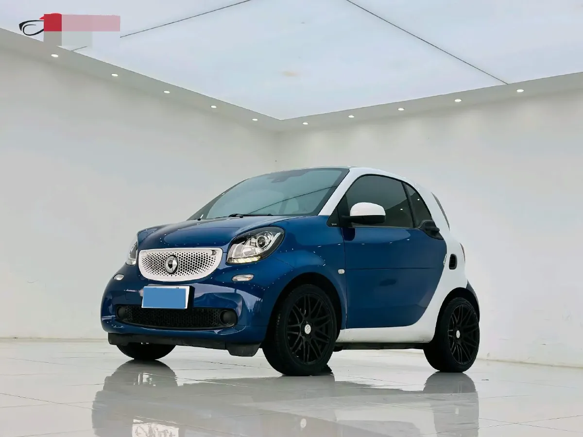 2019 Smart smart fortwo 0.9T 90HP L3 6DCT,autocango,china used car exporter,china ev exporter,chinese used car exporter,chinese used ev exporter