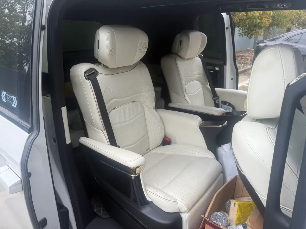 2023 GAC Trumpchi M8 2.0T 190HP L4 E-CVT Hybrid,autocango,china used car exporter,china ev exporter,chinese used car exporter,chinese used ev exporter