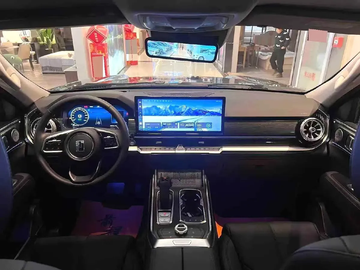 2023 Tank 400 2.0T 252HP L4 9AT PHEV 37.1KWH,autocango,china used car exporter,china ev exporter,chinese used car exporter,chinese used ev exporter