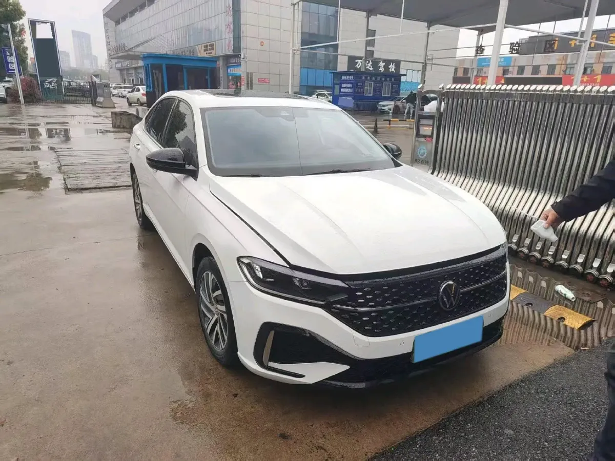 2024 Volkswagen Lavida 1.5T 160HP L4 7DCT,autocango,china used car exporter,china ev exporter,chinese used car exporter,chinese used ev exporter