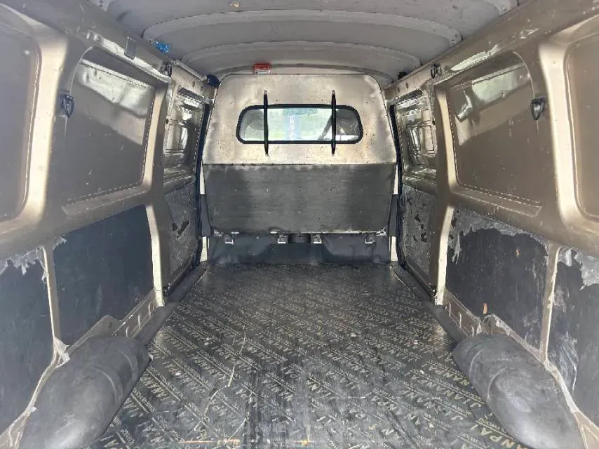 2021 WuLing RongGuang 1.5L 99HP L4 5MT,autocango,china used car exporter,china ev exporter,chinese used car exporter,chinese used ev exporter