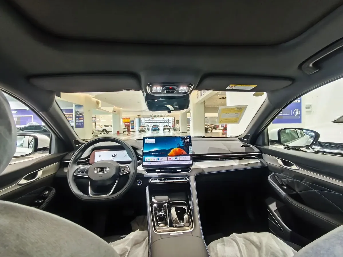 2026 Geely Preface 1.5T 181HP L4 7DCT,autocango,china used car exporter,china ev exporter,chinese used car exporter,chinese used ev exporter