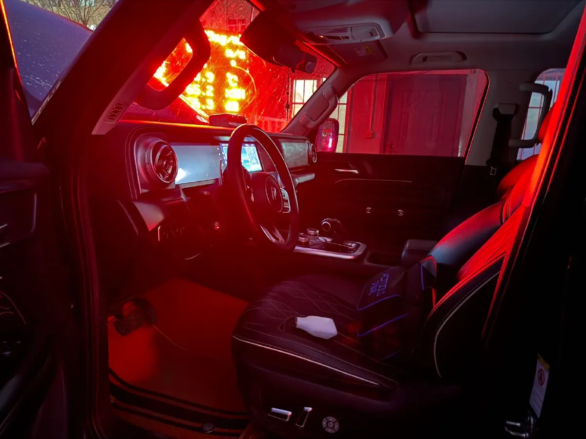 2024 Tank 300 2.0T 227HP L4 8AT,autocango,china used car exporter,china ev exporter,chinese used car exporter,chinese used ev exporter