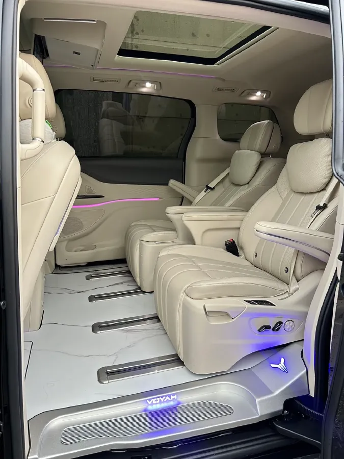 2022 Voyah Dream 1.5T 136HP L4 PHEV 25.57KWH,autocango,china used car exporter,china ev exporter,chinese used car exporter,chinese used ev exporter