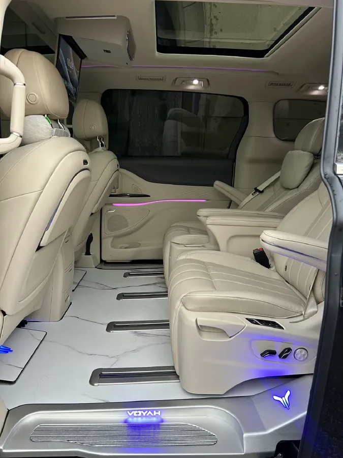 2022 Voyah Dream 1.5T 136HP L4 PHEV 25.57KWH,autocango,china used car exporter,china ev exporter,chinese used car exporter,chinese used ev exporter