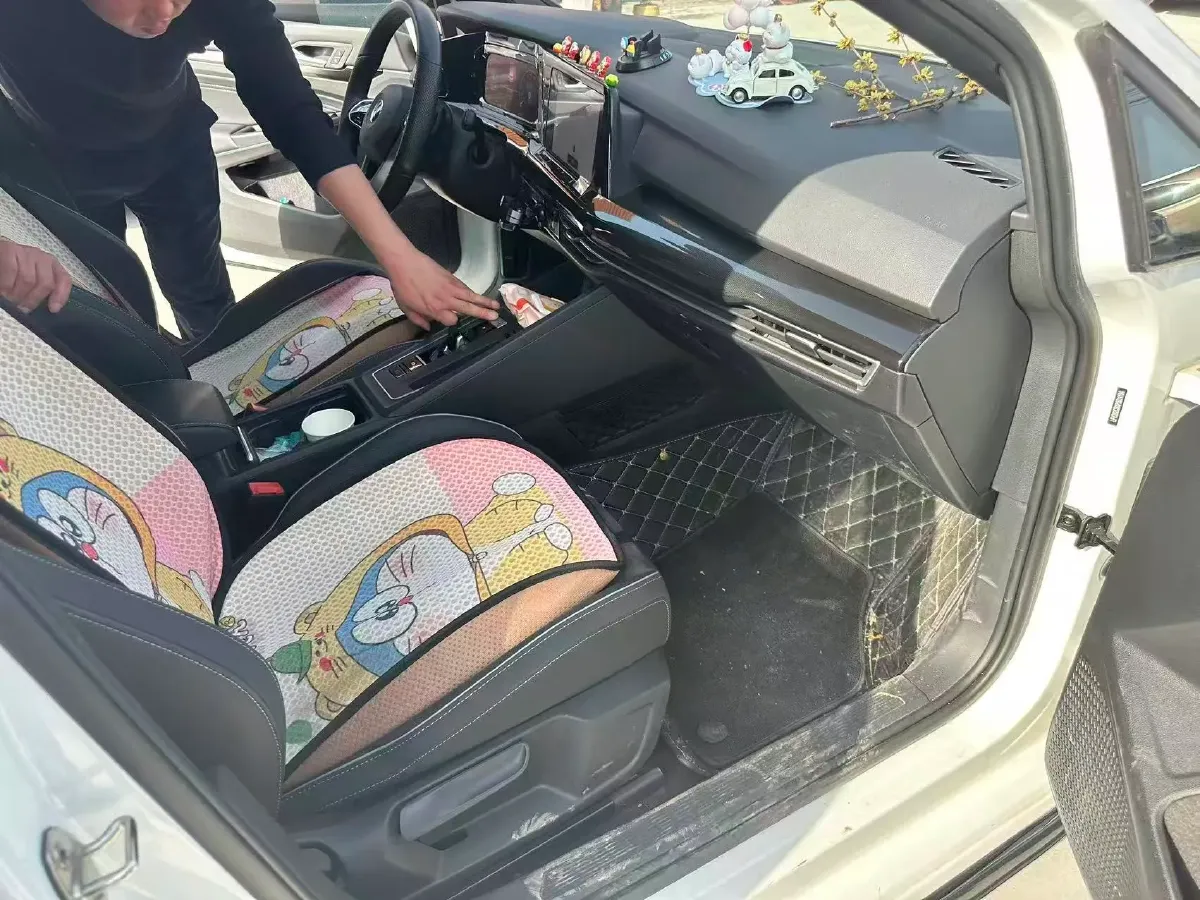 2023 Volkswagen Golf 1.4T 150HP L4 7DCT,autocango,china used car exporter,china ev exporter,chinese used car exporter,chinese used ev exporter