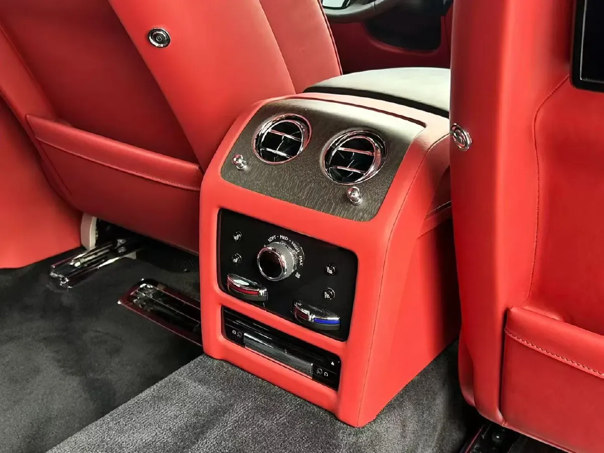 2021 Rolls-Royce Ghost 6.7T 571HP V12 8AT,autocango,china used car exporter,china ev exporter,chinese used car exporter,chinese used ev exporter