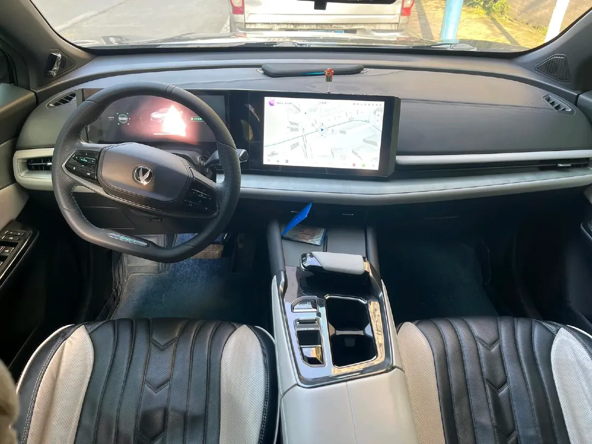 2023 ChangAn UNI-T 1.5T 188HP L4 7DCT,autocango,china used car exporter,china ev exporter,chinese used car exporter,chinese used ev exporter