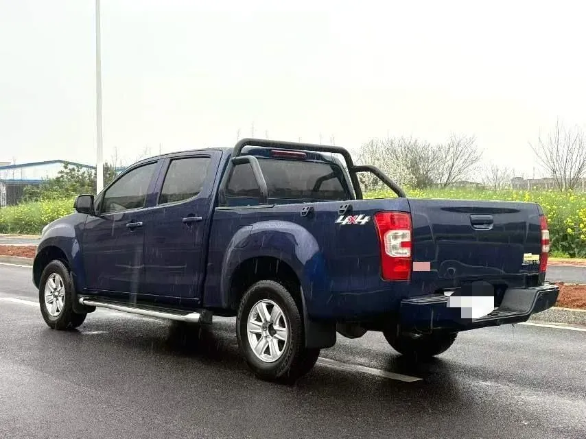 2022 Isuzu RE-MAX Jim 2.8T 120HP L4 5MT,autocango,china used car exporter,china ev exporter,chinese used car exporter,chinese used ev exporter