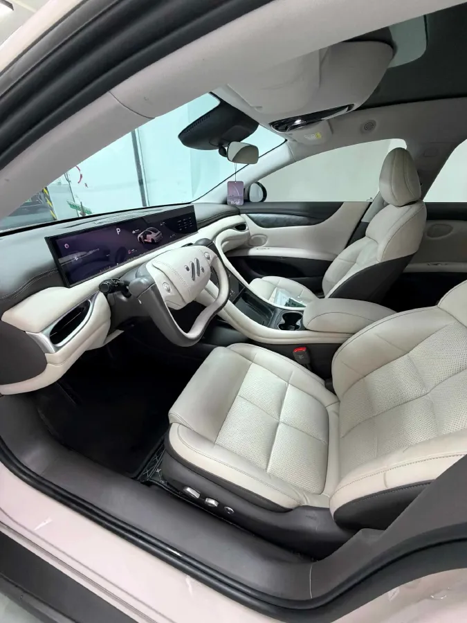 2024 IM L6 BEV 75KWH,autocango,china used car exporter,china ev exporter,chinese used car exporter,chinese used ev exporter