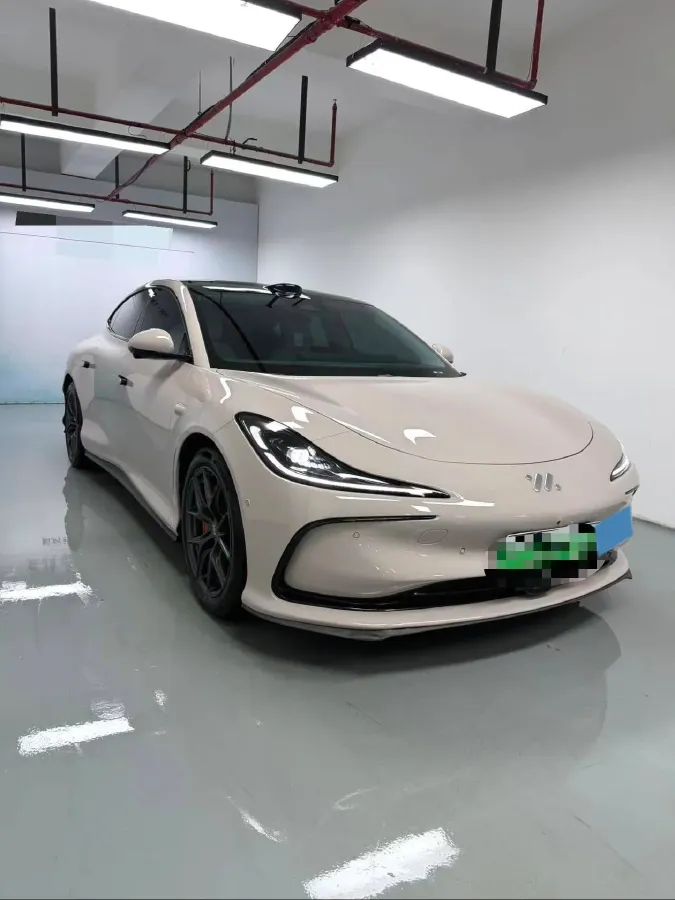 2024 IM L6 BEV 75KWH,autocango,china used car exporter,china ev exporter,chinese used car exporter,chinese used ev exporter