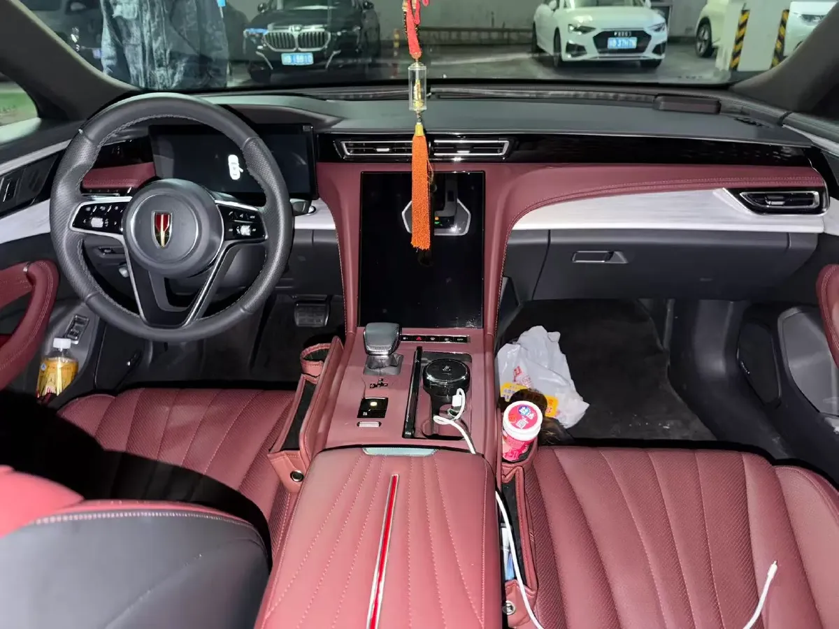 2025 HongQi H5 1.5T 169HP L4 1DHT Hybrid,autocango,china used car exporter,china ev exporter,chinese used car exporter,chinese used ev exporter