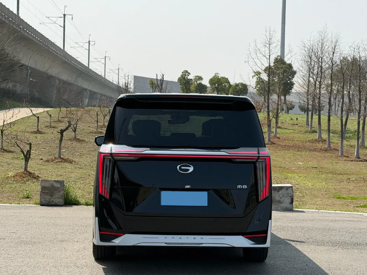 2023 GAC Trumpchi M8 2.0T 252HP L4 8AT,autocango,china used car exporter,china ev exporter,chinese used car exporter,chinese used ev exporter