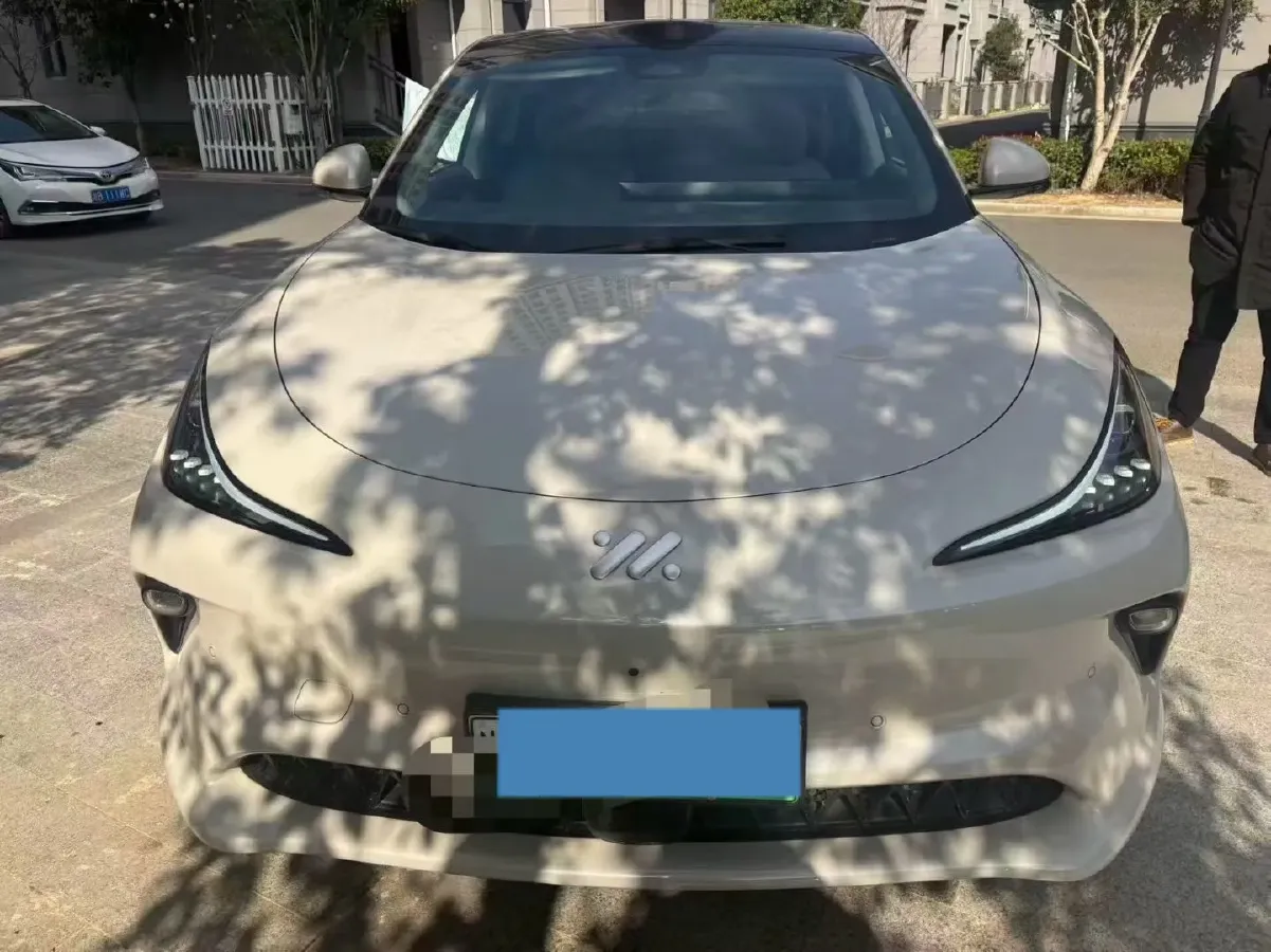 2025 IM LS6 BEV 75KWH,autocango,china used car exporter,china ev exporter,chinese used car exporter,chinese used ev exporter