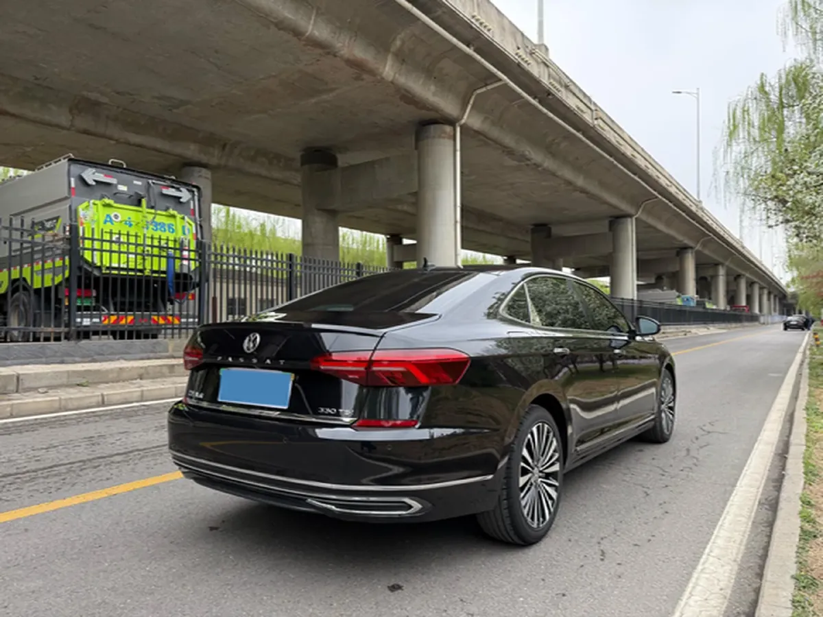 2020 Volkswagen Passat 2.0T 186HP L4 7DCT,autocango,china used car exporter,china ev exporter,chinese used car exporter,chinese used ev exporter