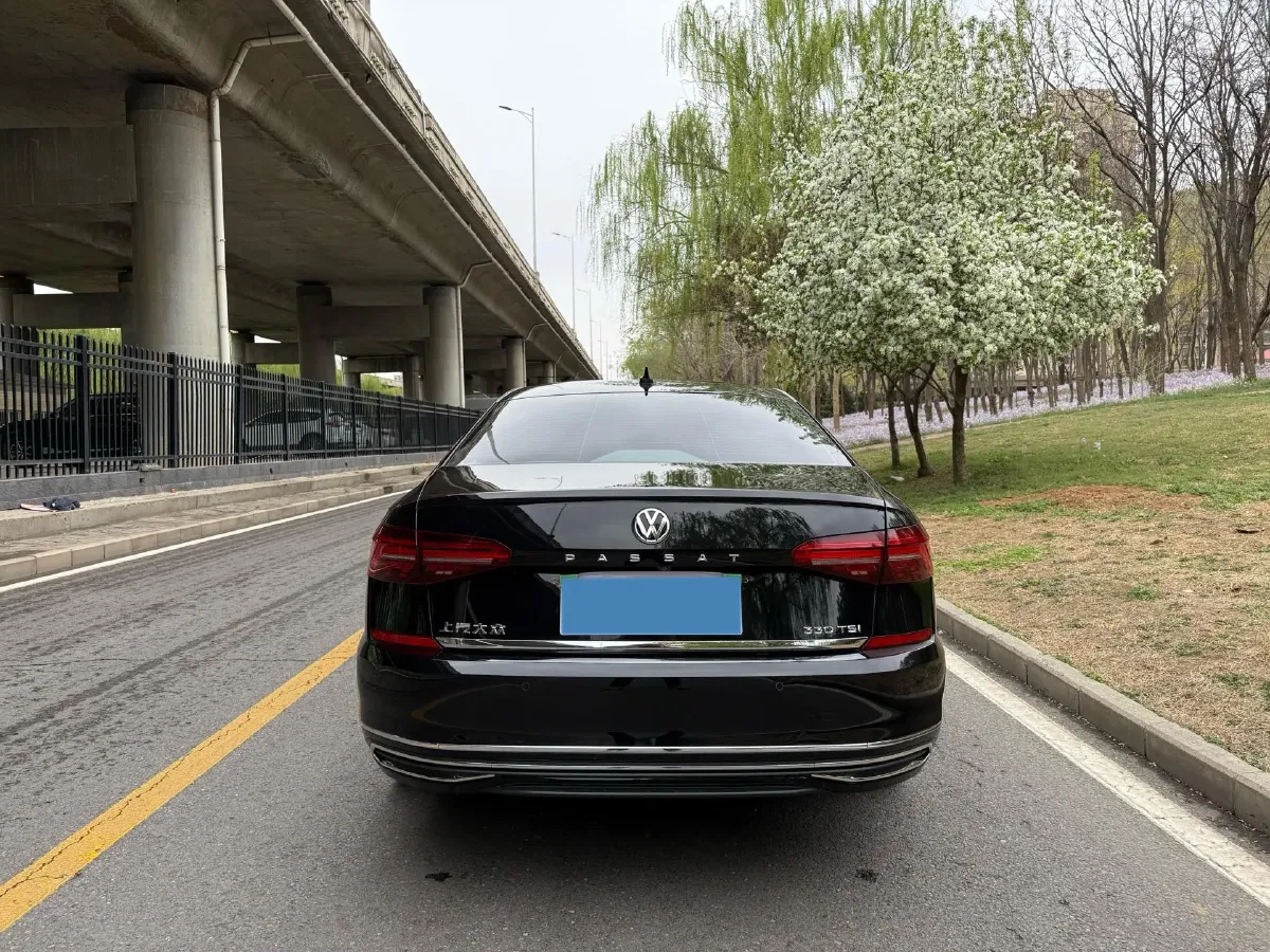 2020 Volkswagen Passat 2.0T 186HP L4 7DCT,autocango,china used car exporter,china ev exporter,chinese used car exporter,chinese used ev exporter