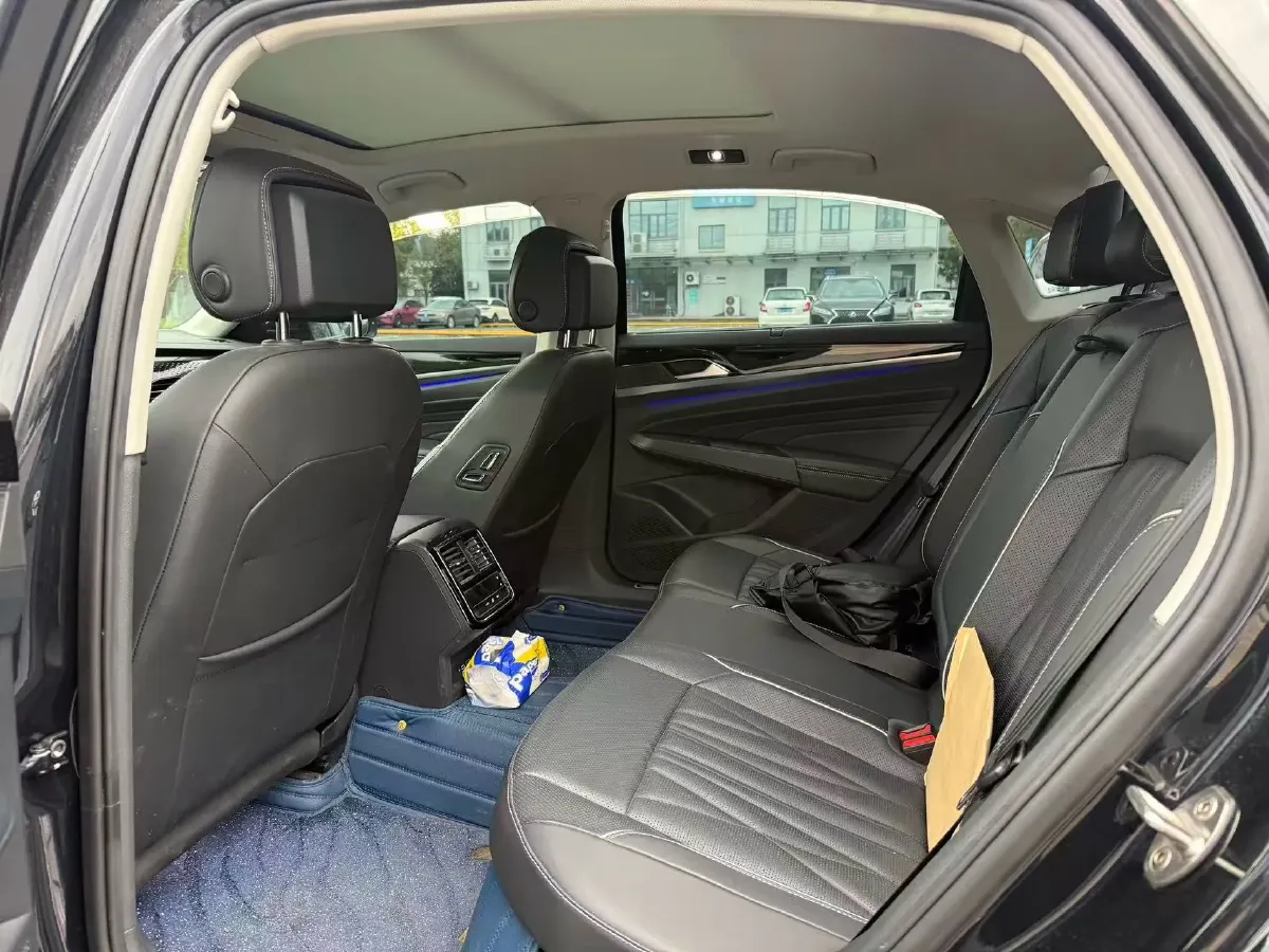 2023 Volkswagen Passat 2.0T 186HP L4 7DCT,autocango,china used car exporter,china ev exporter,chinese used car exporter,chinese used ev exporter