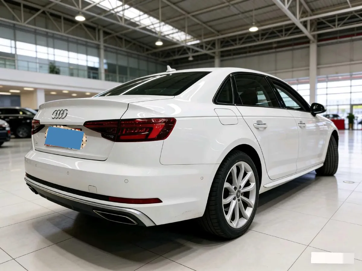 2019 Audi A4L 2.0T 190HP L4 7DCT,autocango,china used car exporter,china ev exporter,chinese used car exporter,chinese used ev exporter
