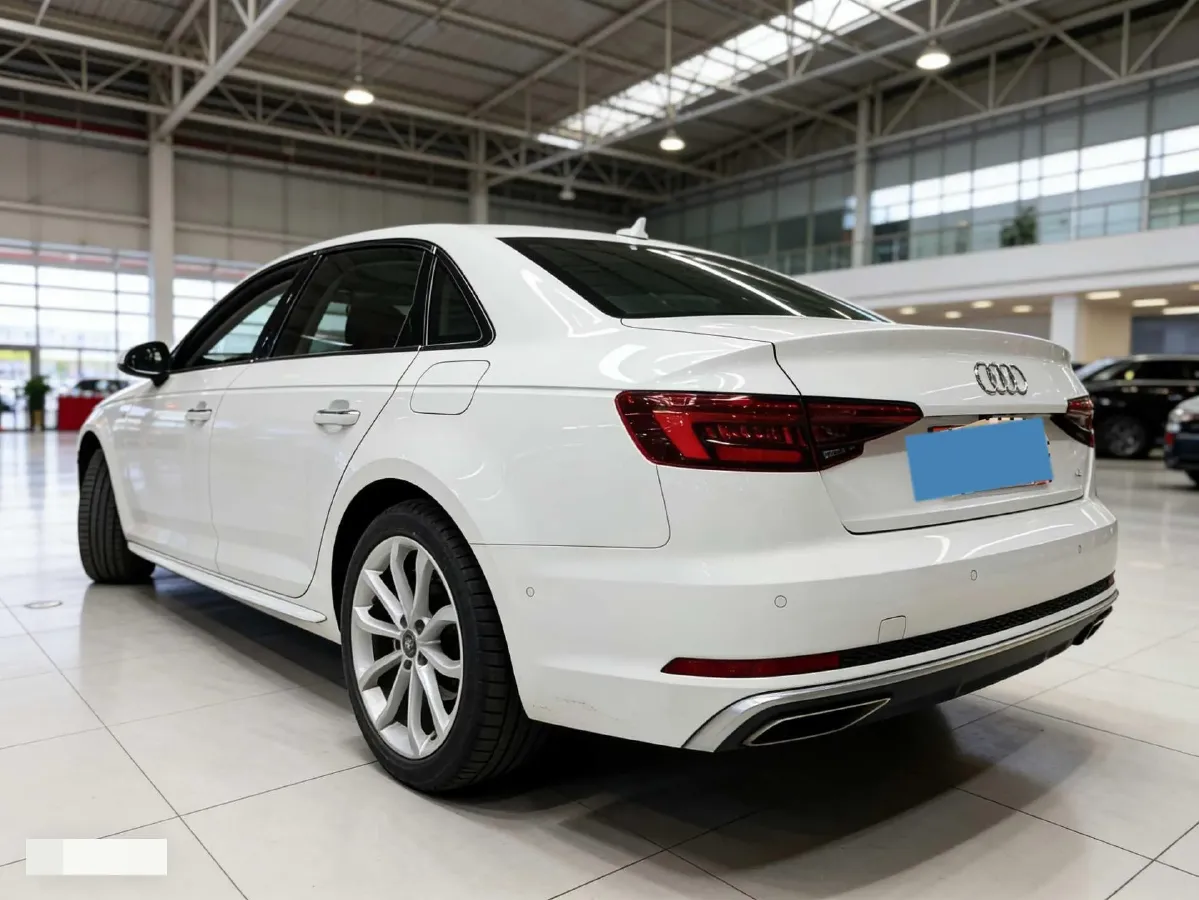 2019 Audi A4L 2.0T 190HP L4 7DCT,autocango,china used car exporter,china ev exporter,chinese used car exporter,chinese used ev exporter