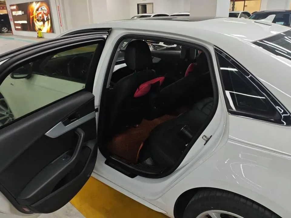 2019 Audi A4L 2.0T 190HP L4 7DCT,autocango,china used car exporter,china ev exporter,chinese used car exporter,chinese used ev exporter