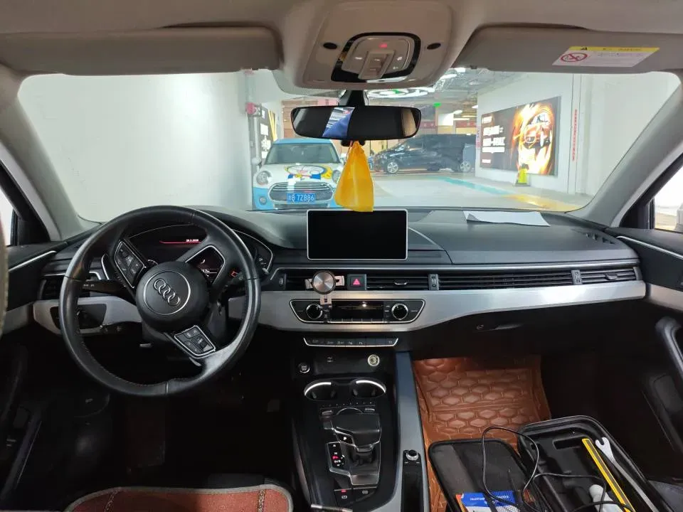 2019 Audi A4L 2.0T 190HP L4 7DCT,autocango,china used car exporter,china ev exporter,chinese used car exporter,chinese used ev exporter