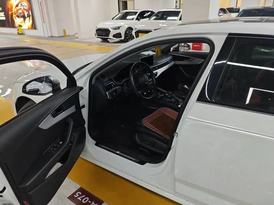 2019 Audi A4L 2.0T 190HP L4 7DCT,autocango,china used car exporter,china ev exporter,chinese used car exporter,chinese used ev exporter