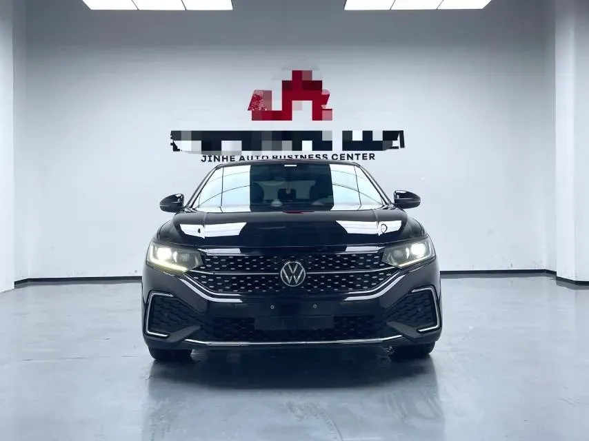 2023 Volkswagen Passat 2.0T 186HP L4 7DCT,autocango,china used car exporter,china ev exporter,chinese used car exporter,chinese used ev exporter