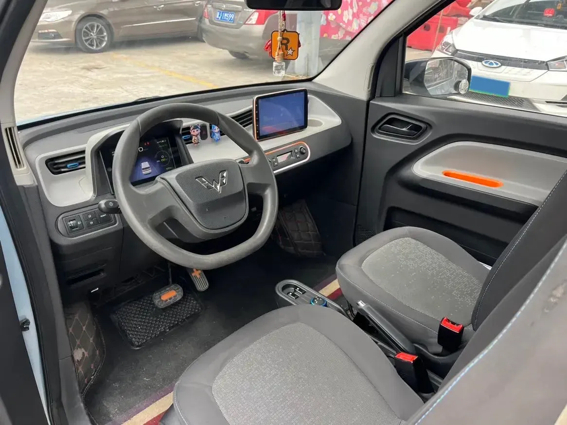 2020 WuLing HongGuang MINI EV BEV 13.8KWH,autocango,china used car exporter,china ev exporter,chinese used car exporter,chinese used ev exporter
