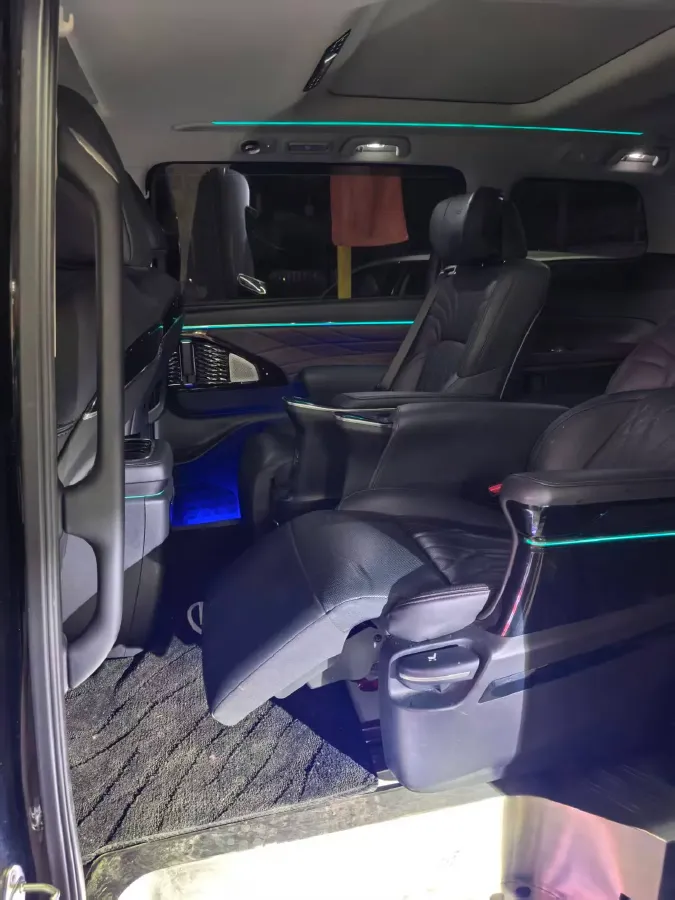 2023 GAC Trumpchi M8 2.0T 252HP L4 8AT,autocango,china used car exporter,china ev exporter,chinese used car exporter,chinese used ev exporter