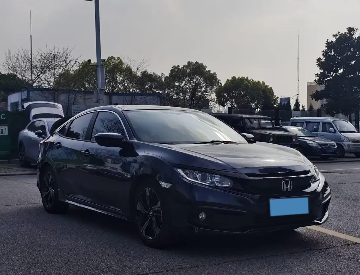 2019 Honda Civic 1.5T 177HP L4 CVT,autocango,china used car exporter,china ev exporter,chinese used car exporter,chinese used ev exporter