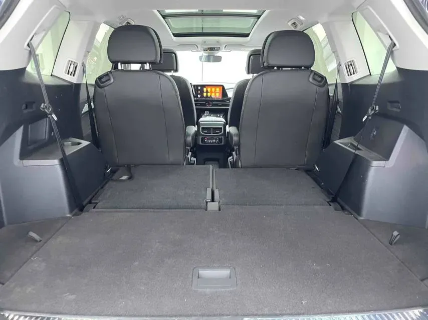 2022 Volkswagen Talagon 2.5T 299HP V6 7DCT,autocango,china used car exporter,china ev exporter,chinese used car exporter,chinese used ev exporter