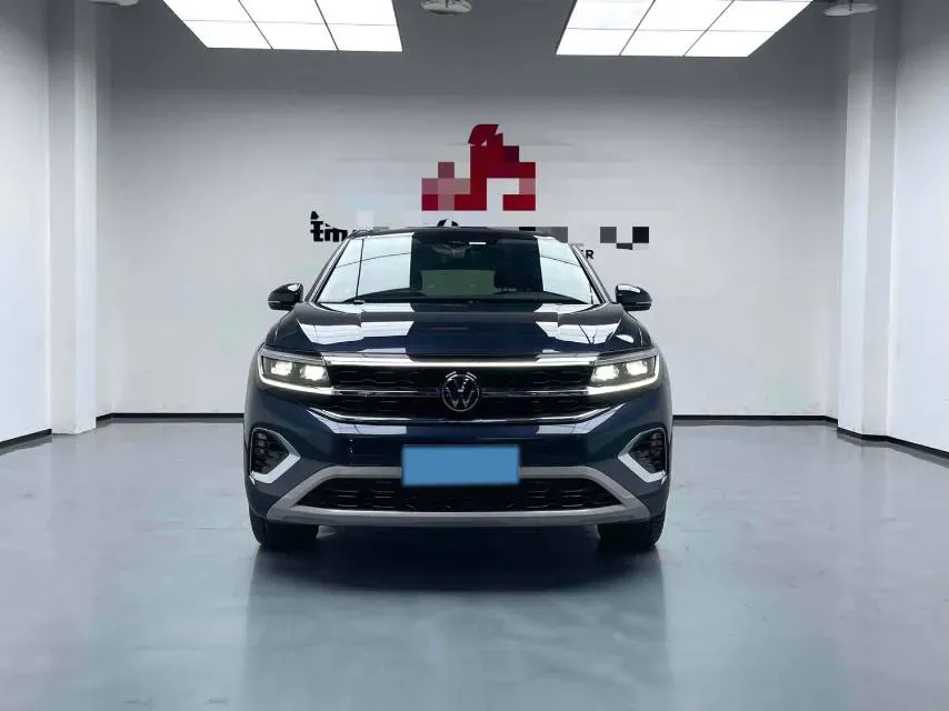 2022 Volkswagen Talagon 2.5T 299HP V6 7DCT,autocango,china used car exporter,china ev exporter,chinese used car exporter,chinese used ev exporter