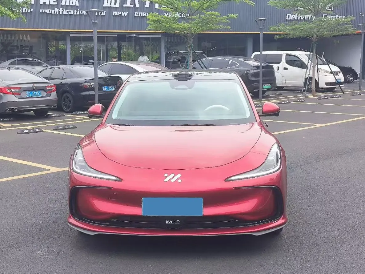 2025 IM L6 BEV,autocango,china used car exporter,china ev exporter,chinese used car exporter,chinese used ev exporter