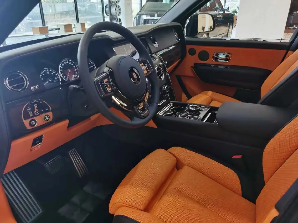 2020 Rolls-Royce Cullinan 6.7T 600HP V12 8AT,autocango,china used car exporter,china ev exporter,chinese used car exporter,chinese used ev exporter