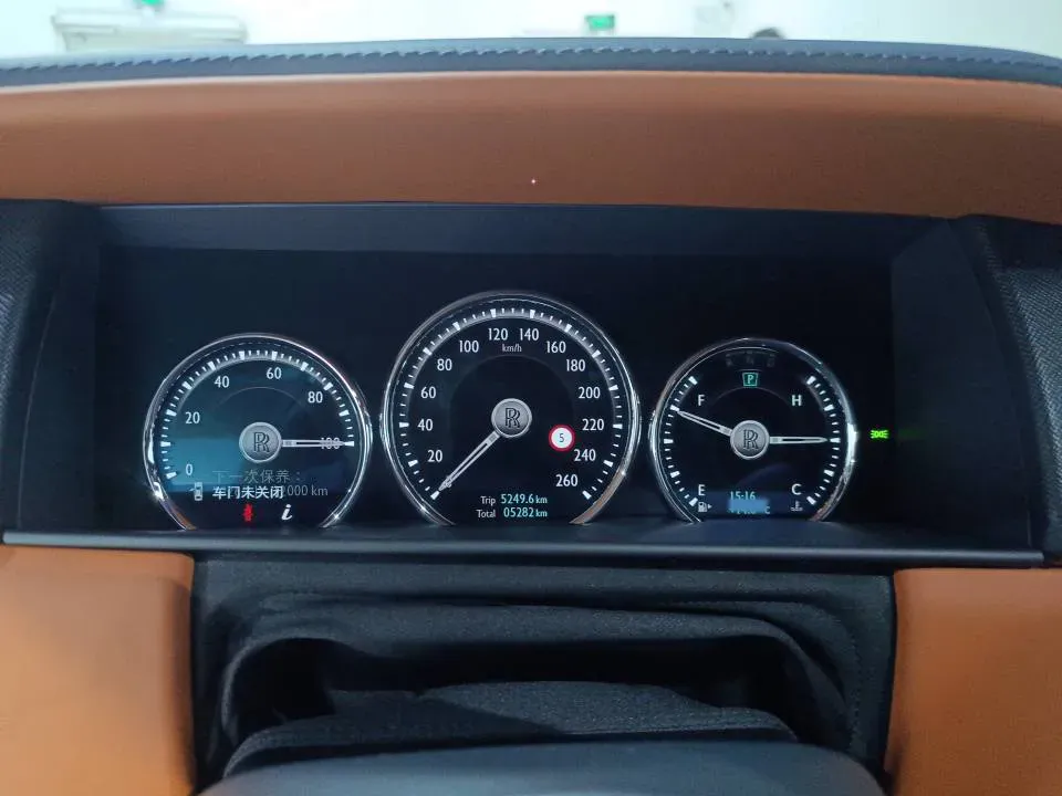 2018 Rolls-Royce Cullinan 6.7T 571HP V12 8AT,autocango,china used car exporter,china ev exporter,chinese used car exporter,chinese used ev exporter