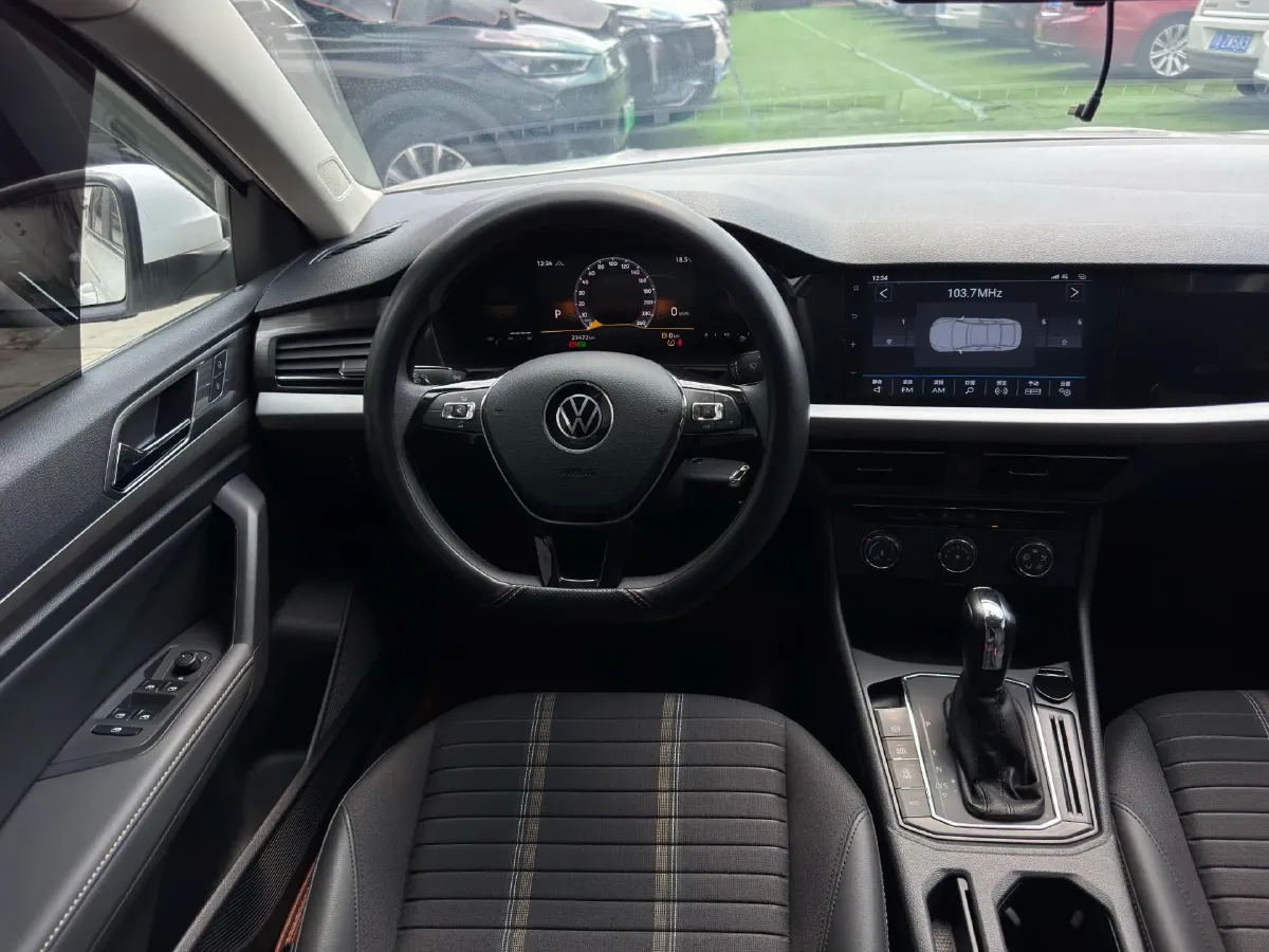 2022 Volkswagen Sagitar 1.2T 116HP L4 7DCT,autocango,china used car exporter,china ev exporter,chinese used car exporter,chinese used ev exporter