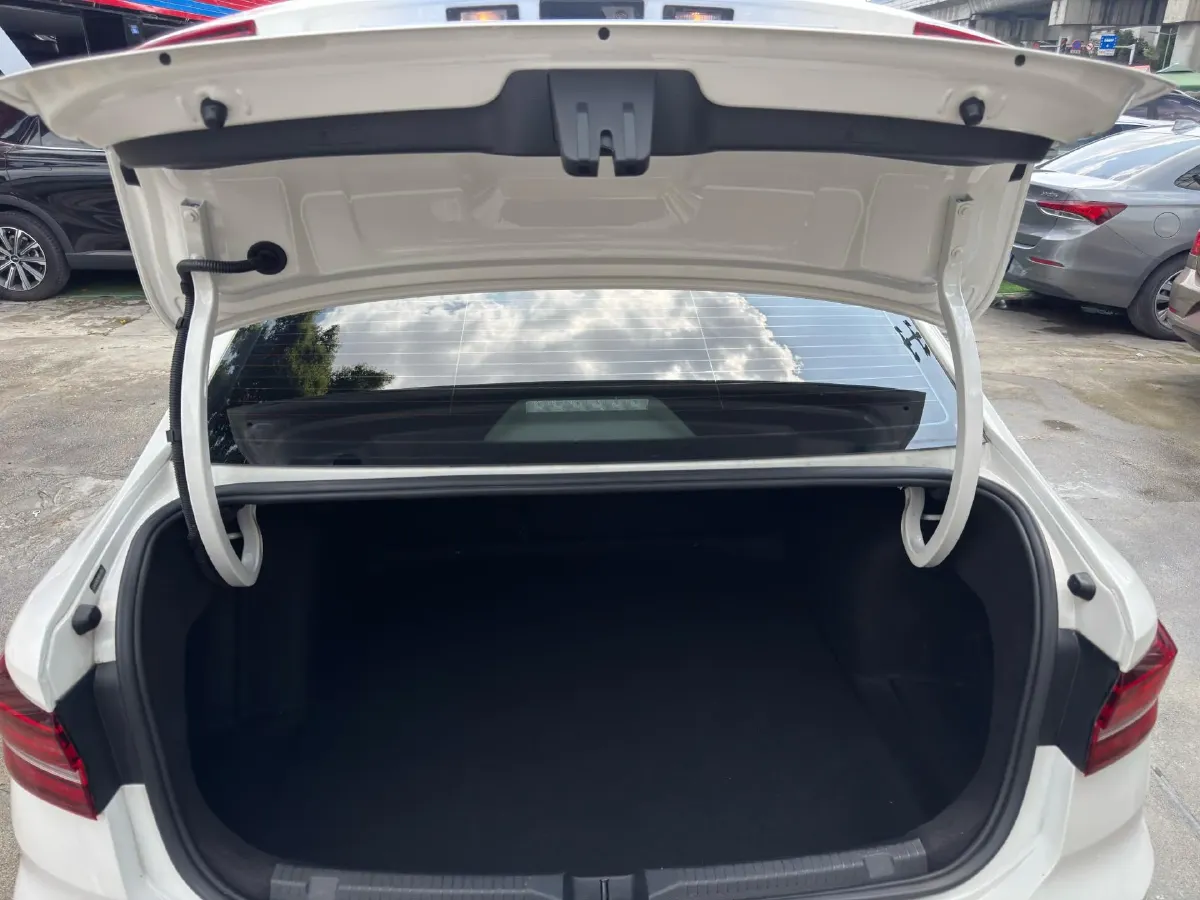 2022 Volkswagen Sagitar 1.2T 116HP L4 7DCT,autocango,china used car exporter,china ev exporter,chinese used car exporter,chinese used ev exporter