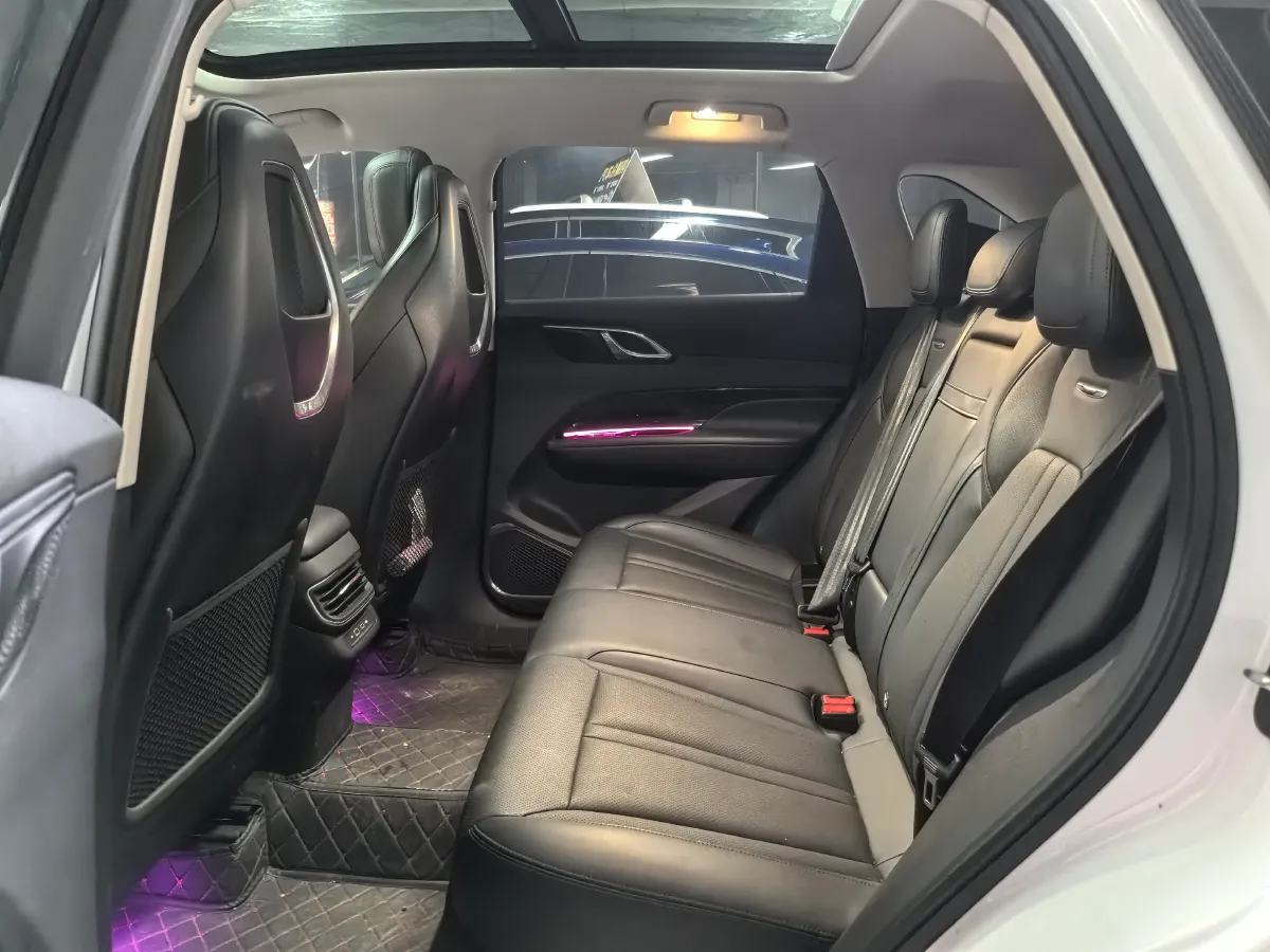 2023 HongQi HS3 1.5T 169HP L4 7DCT,autocango,china used car exporter,china ev exporter,chinese used car exporter,chinese used ev exporter