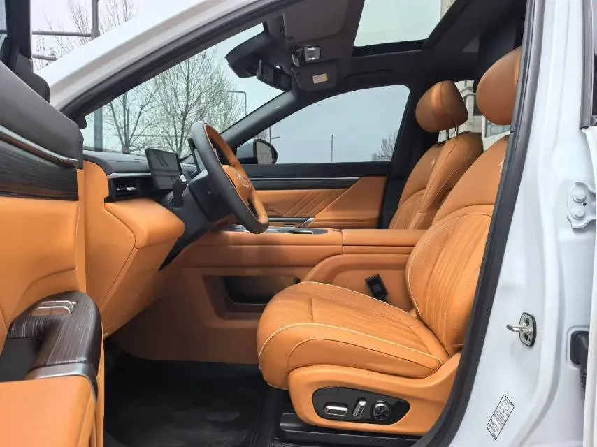 2025 DongFeng eπ eπ008 1.5T 147HP L4 REEV 34.32KWH,autocango,china used car exporter,china ev exporter,chinese used car exporter,chinese used ev exporter