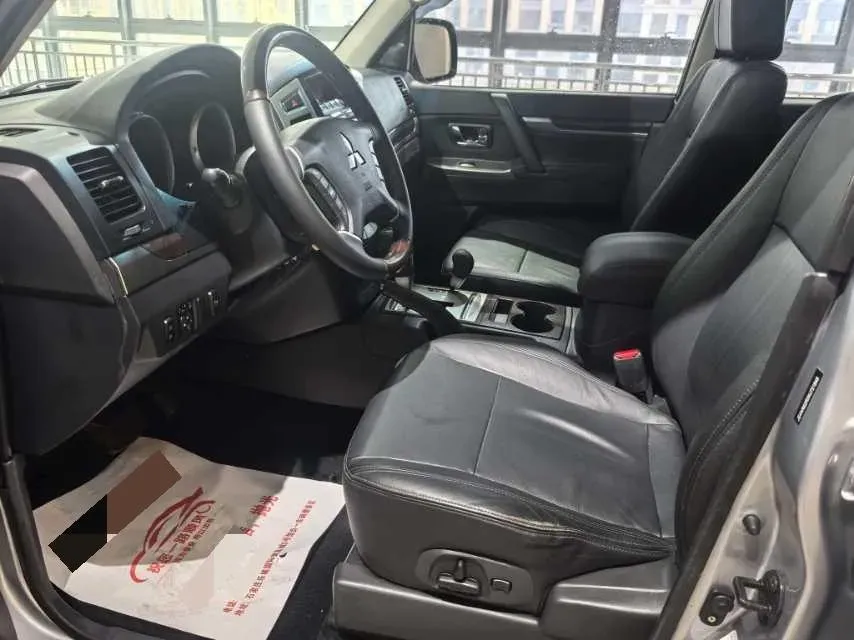 2017 Honda Jade 1.8L 141HP L4 5AT,autocango,china used car exporter,china ev exporter,chinese used car exporter,chinese used ev exporter