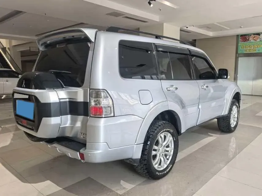 2017 Honda Jade 1.8L 141HP L4 5AT,autocango,china used car exporter,china ev exporter,chinese used car exporter,chinese used ev exporter