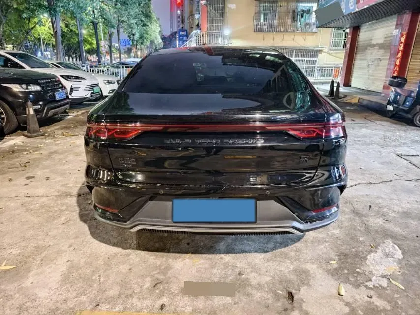 2022 Volkswagen Tiguan L 2.0T 186HP L4 7DCT,autocango,china used car exporter,china ev exporter,chinese used car exporter,chinese used ev exporter