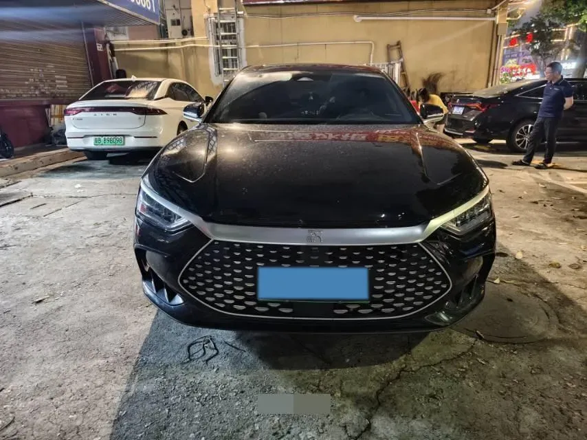 2022 Volkswagen Tiguan L 2.0T 186HP L4 7DCT,autocango,china used car exporter,china ev exporter,chinese used car exporter,chinese used ev exporter