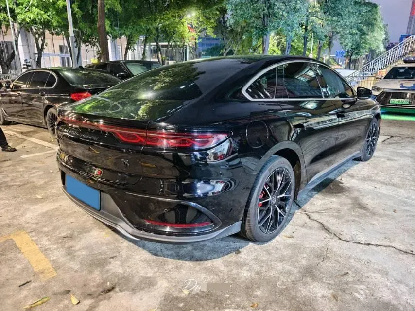 2022 Volkswagen Tiguan L 2.0T 186HP L4 7DCT,autocango,china used car exporter,china ev exporter,chinese used car exporter,chinese used ev exporter